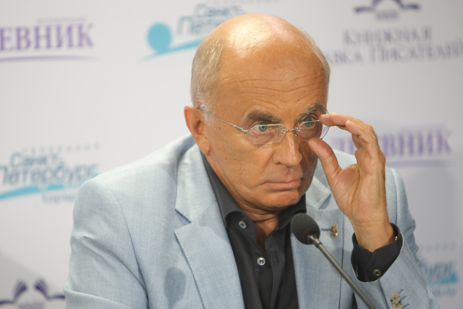 Александр Запесоцкий отверг обвинения в растрате средств университета